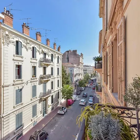 Serrendy Large 1-bedroom Flat 7min To Palais Cannes