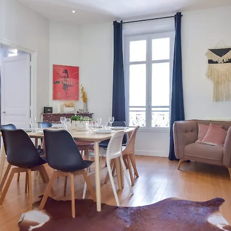 Apartment Serrendy Large 1-bedroom Flat 7min To Palais