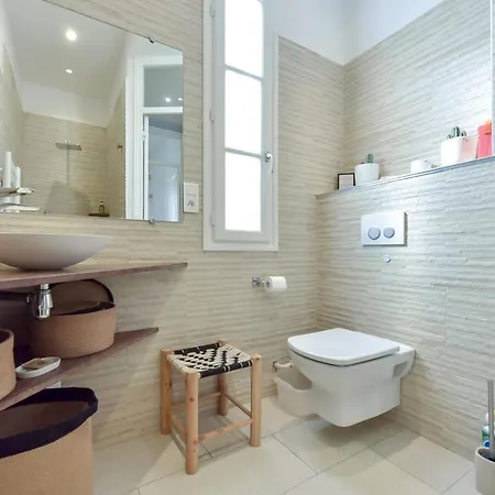 Apartment Serrendy Large 1-bedroom Flat 7min To Palais *