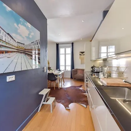 Apartment Serrendy Large 1-bedroom Flat 7min To Palais *